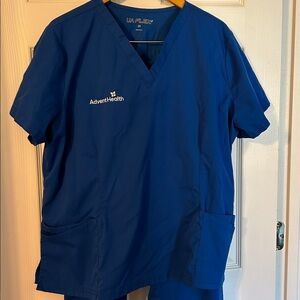 Advent health royal scrubs top 2XL, bottom XL